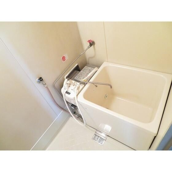 ベルゾーネ小林の浴室