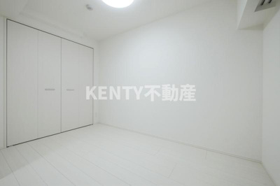 【寝室】 | プレミアムキューブ大岡山ＤＥＵＸ | 落ち着いて過ごせるお部屋なので、寝室にいかがでしょうか