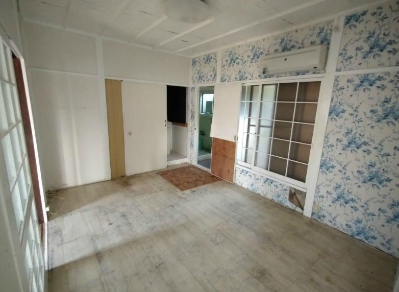 塩屋町字南谷　中古戸建の洋室