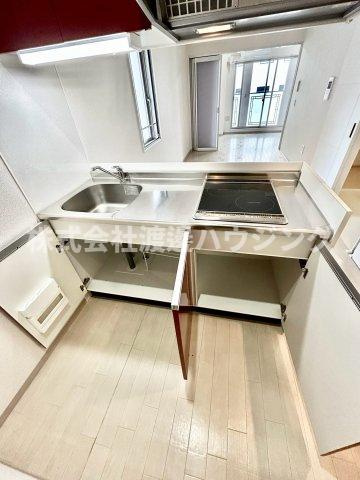 フローレンス江坂のキッチン|キッチン下収納