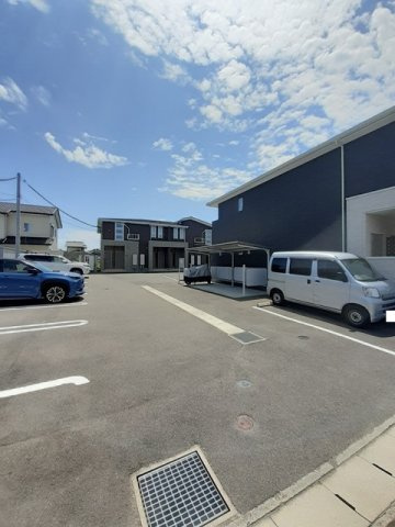 フェリーチェ　光の駐車場