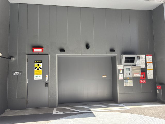 ジオタワー堺筋本町の駐車場