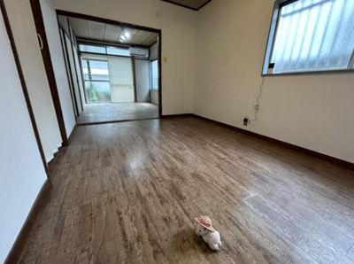 【居間・リビング】 | 旭が丘３丁目　中古戸建　収益