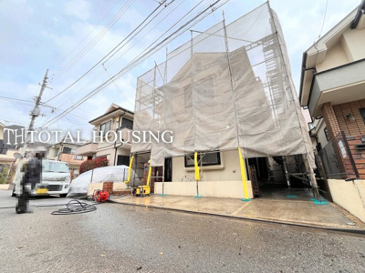 【前面道路含む現地写真】 | 三鷹市中原４丁目　中古戸建　全1棟