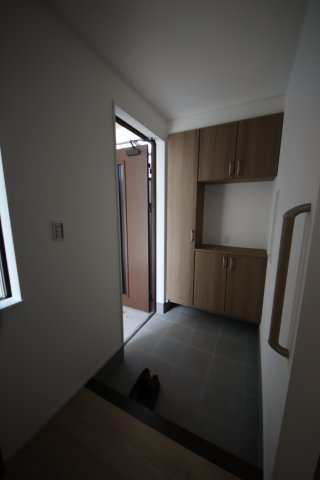 《仲介手数料無料》緑区芝原２丁目16-15(B号棟)新築一戸建て|撮影日 2024年4月13日 13:00 晴れ