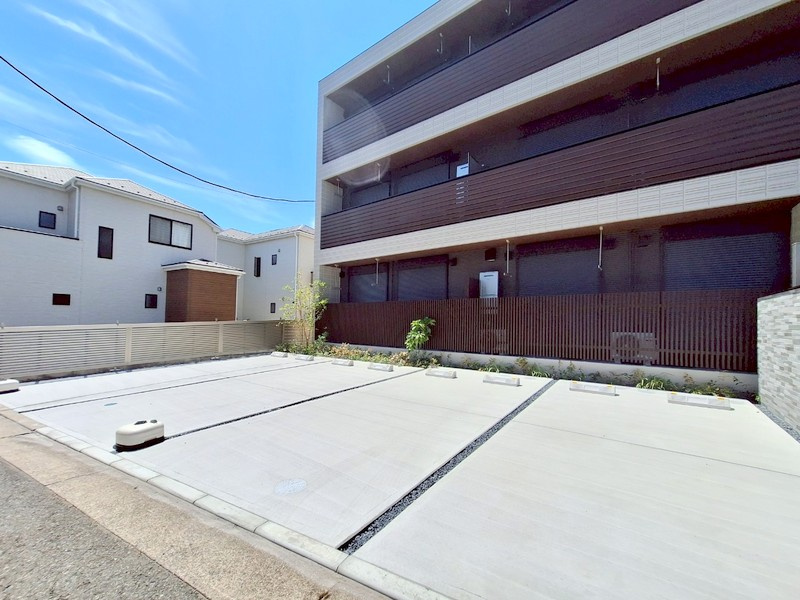 アップフィールド二番館の駐車場|★敷地内駐車場★
