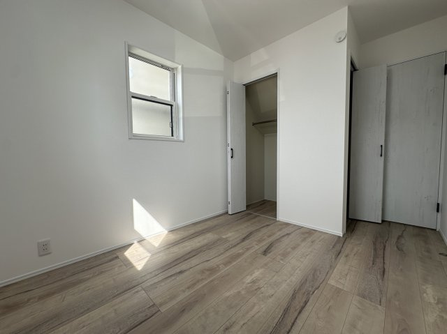 藤沢市葛原デザイナーズハウスの洋室