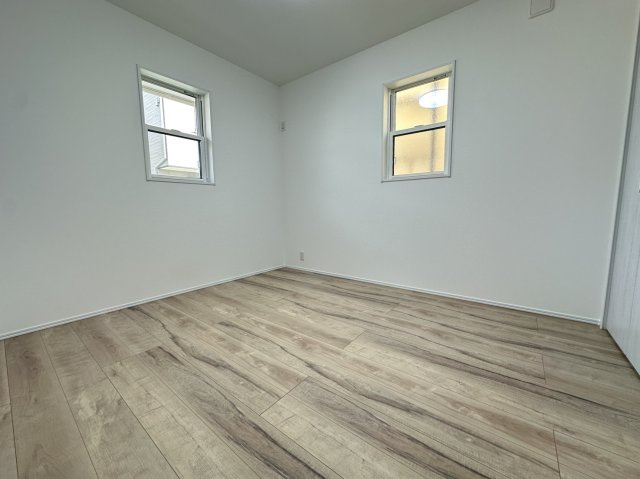 藤沢市葛原デザイナーズハウスの洋室