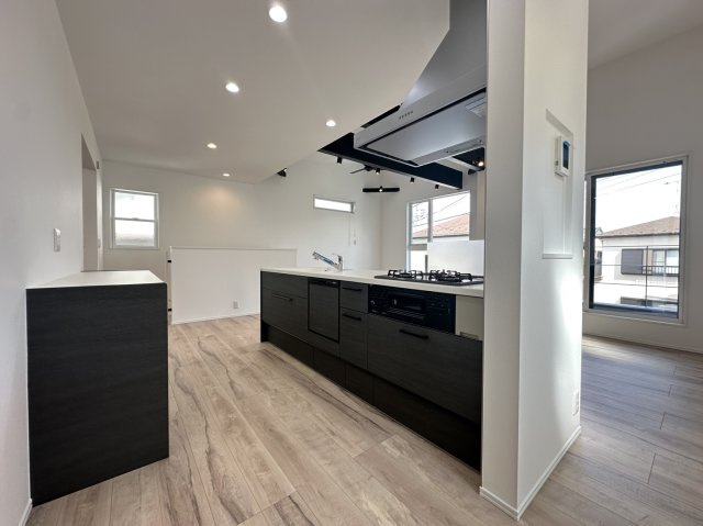 藤沢市葛原デザイナーズハウスのキッチン