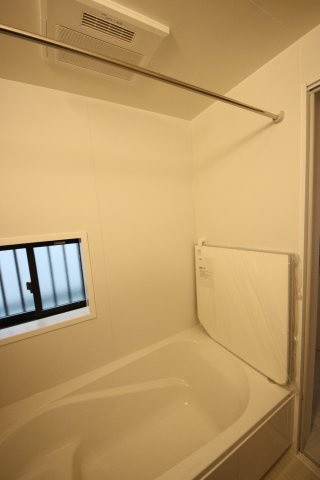 《仲介手数料無料》緑区宮本２丁目29-6(I号棟)新築一戸建てハートフルタウンの浴室|撮影日 2025年5月25日 17:00 曇り