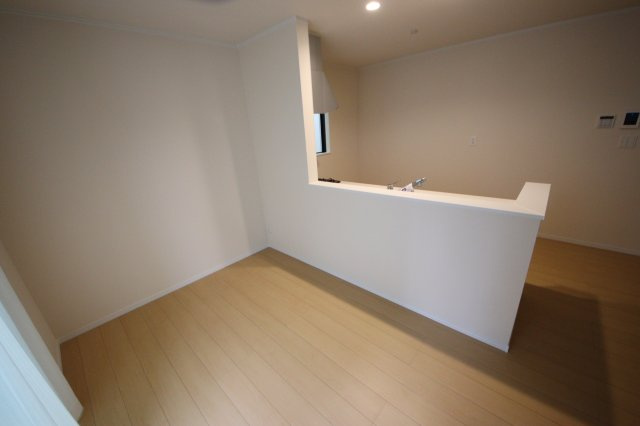 《仲介手数料無料》緑区宮本２丁目29-6(I号棟)新築一戸建てハートフルタウンのキッチン|撮影日 2025年5月25日 17:00 曇り