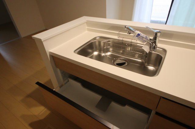 《仲介手数料無料》緑区宮本２丁目29-6(I号棟)新築一戸建てハートフルタウンのキッチン|撮影日 2025年5月25日 17:00 曇り