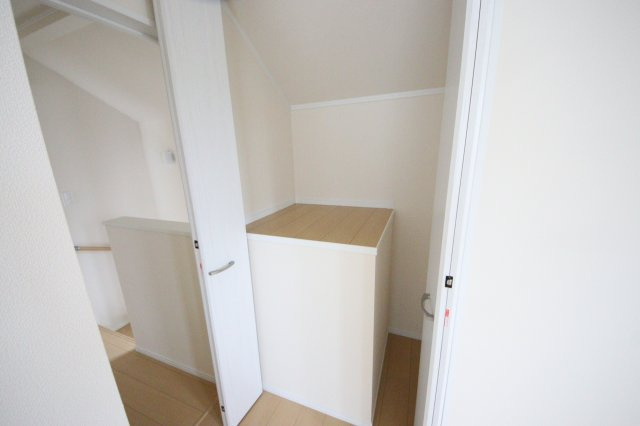 《仲介手数料無料》緑区宮本２丁目29-6(I号棟)新築一戸建てハートフルタウンの収納|撮影日 2025年5月25日 17:00 曇り