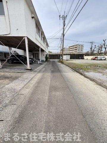 東大淀1丁目　土地の前面道路含む現地写真