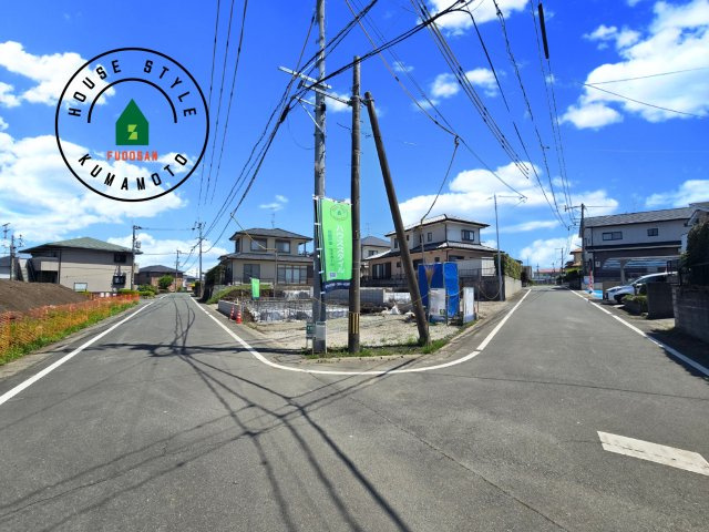 菊池郡菊陽町原水第3-3棟（1号棟）の前面道路含む現地写真|見学の時間などお気軽にお問い合わせ下さい。