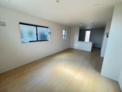 【居間・リビング】 | 大和市草柳1丁目 新築戸建 全2棟