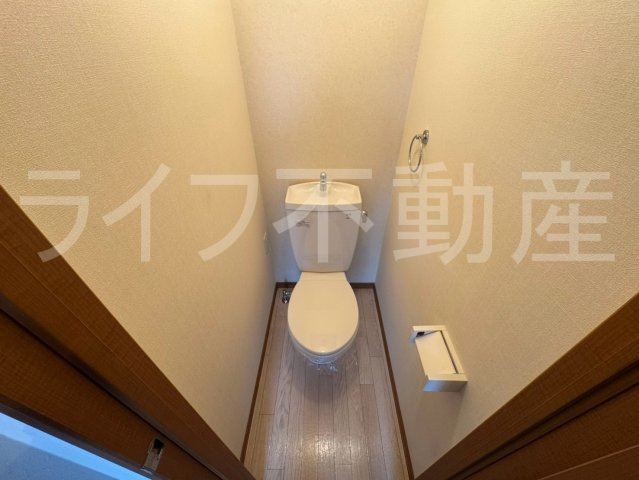 富士屋マンションのトイレ|落ち着いたトイレです