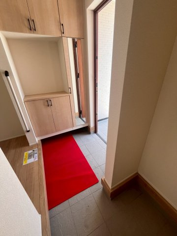 前橋市南町二丁目２４－１期　ＬＩＮＡＧＥ　4号棟の玄関