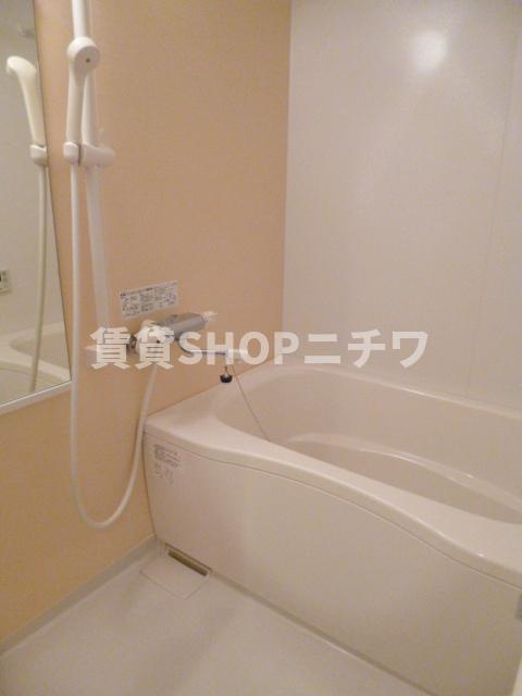 ザ・レジデンス新宿北の浴室|★きれいなバスルーム／浴室乾燥付き★