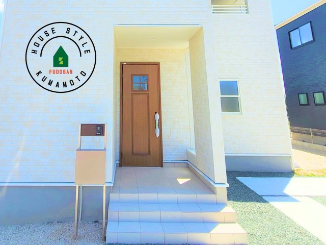 菊池郡菊陽町原水第3-3棟（3号棟）の外観：施工例|おでかけの時も帰った時も、「我が家」を最初に感じでもらえる素敵な空間に。