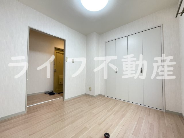 リトル菱屋西の居間・リビング|リビングです