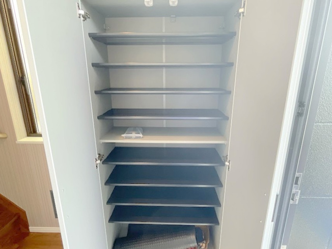 【玄関】 | ふじみ野市大井中央4丁目　新築一戸建住宅◆限定1棟◆(ふじみ野店) | 豊富な玄関収納！