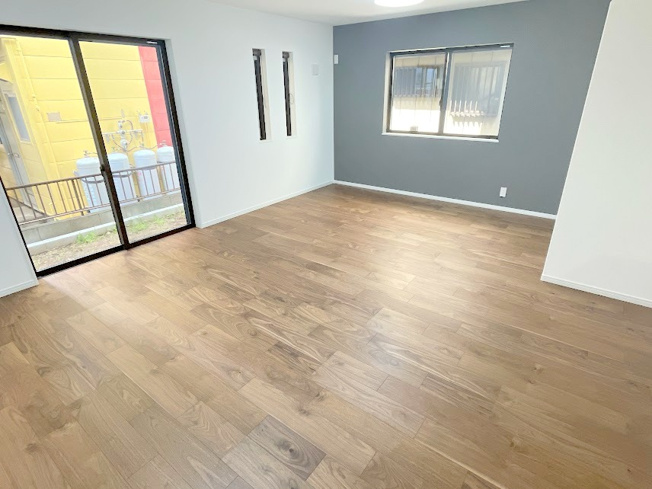 【居間・リビング】 | ふじみ野市大井中央4丁目　新築一戸建住宅◆限定1棟◆(ふじみ野店) | お部屋を見渡しながらお料理できる人気のカウンターキッチンです！