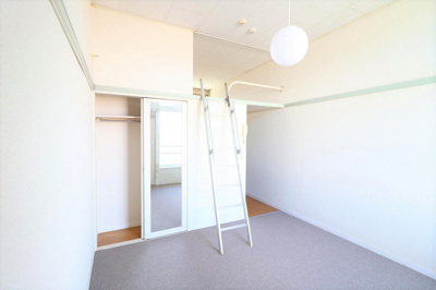 【居間・リビング】 | ＲＯＹＡＬＣＯＵＲＴ