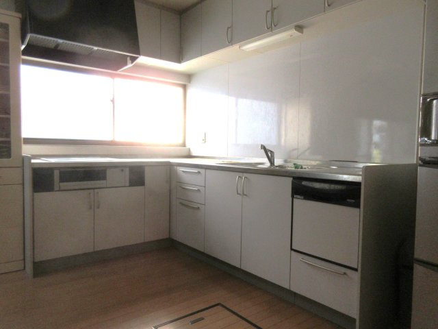 湖南市中央4丁目のキッチン