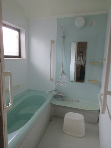 湖南市中央4丁目の浴室