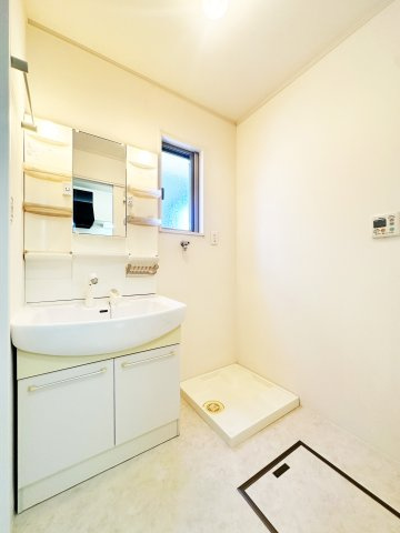 花ぽーとIIの洗面所|忙しい朝には欠かせない洗面所です