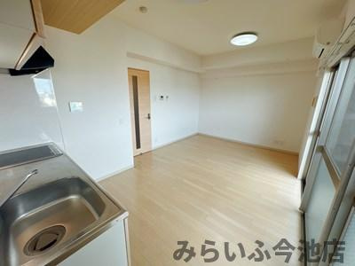 【居間・リビング】 | プランドール千種 | 10.2帖