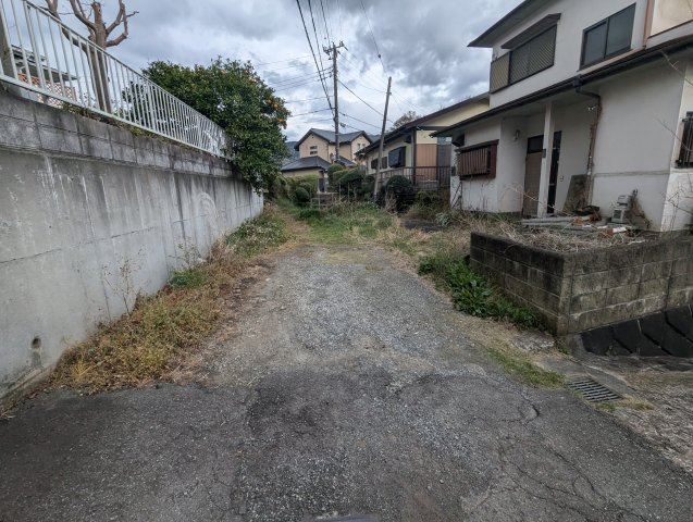 売土地　田方郡函南町柏谷の前面道路含む現地写真|近隣には日帰り温泉施設が多くあります。疲れた日でも気軽にリフレッシュできますね。