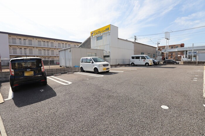 ルナ・エスポワールの駐車場|駐車場