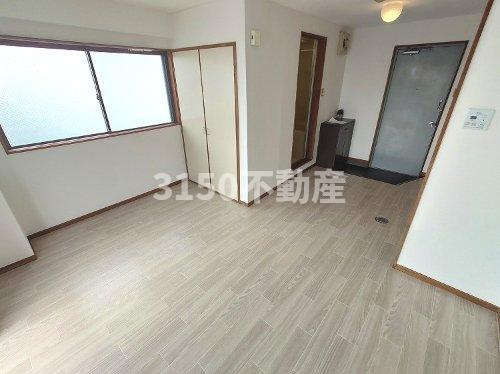 白山パレドールの居間・リビング