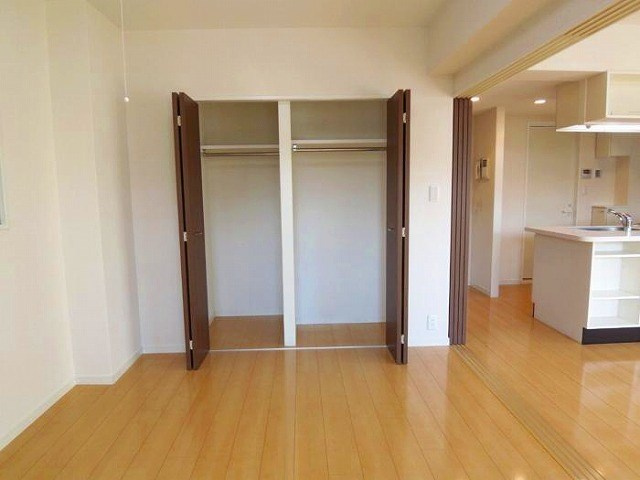 ★角部屋・3面採光・陽当り良好★