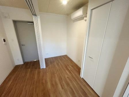 ルミーク文京千石の寝室|落ち着いた色調の洋室です