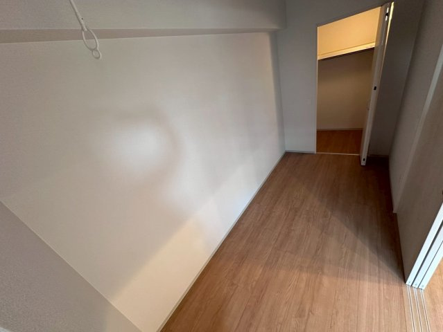 ストーリア茨木の洋室