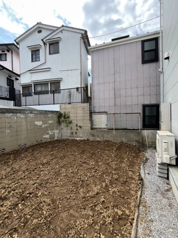 板橋区大谷口２丁目条件付売地の前面道路含む現地写真