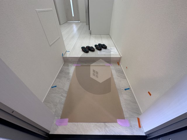 フジパレス高井田西5番館の玄関