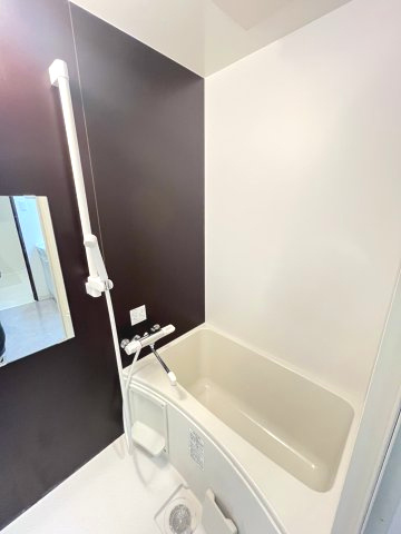 KORE・YIELD神戸北の浴室|落ち着いた空間のお風呂です