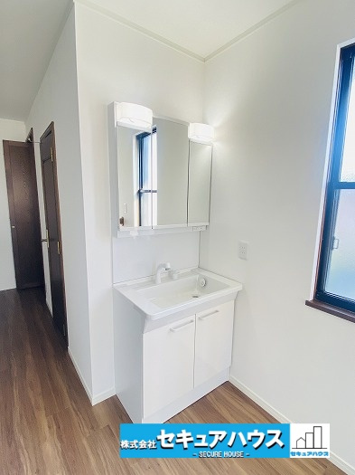 【中古住宅】 大府市共西町（月々80,000円台～）の独立洗面台|【洗面台・洗面所】
◆2階にも洗面台付きのお家です♪