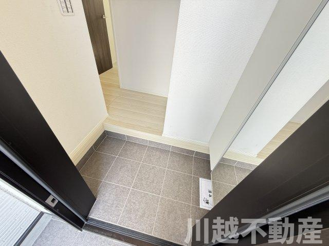 空間を生かした快適な住まいの玄関|内見予約していただくとスムーズなご案内が可能です