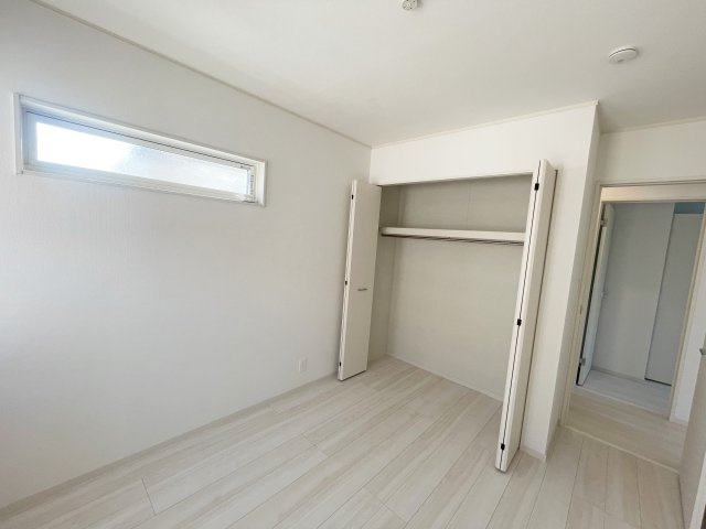 狭山市狭山の洋室|落ち着いた色調の洋室です