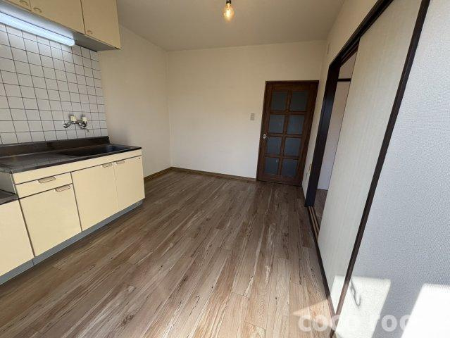 都田ハイツの居間・リビング