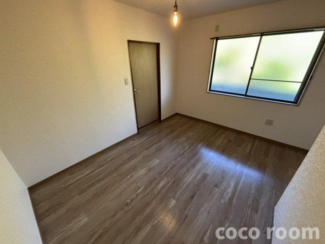 都田ハイツの洋室