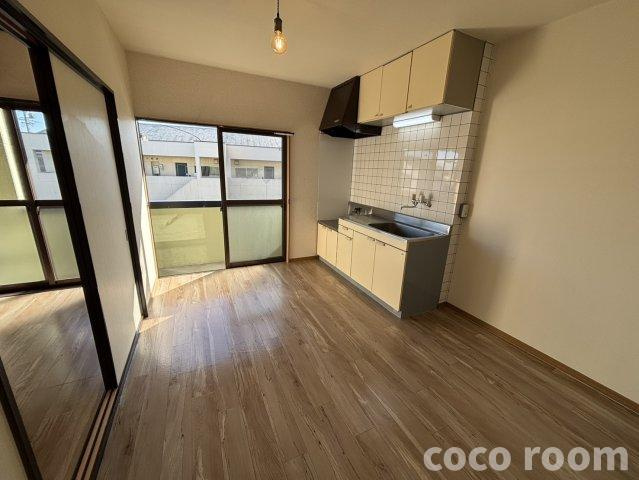 都田ハイツの居間・リビング