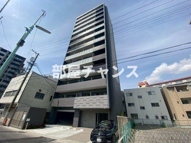 SOLメイクス新栄の外観
