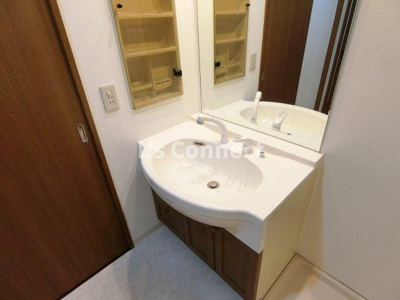 【洗面所】 | ガーデンプラザ泉中央 | 朝の支度もスムーズな独立洗面台。