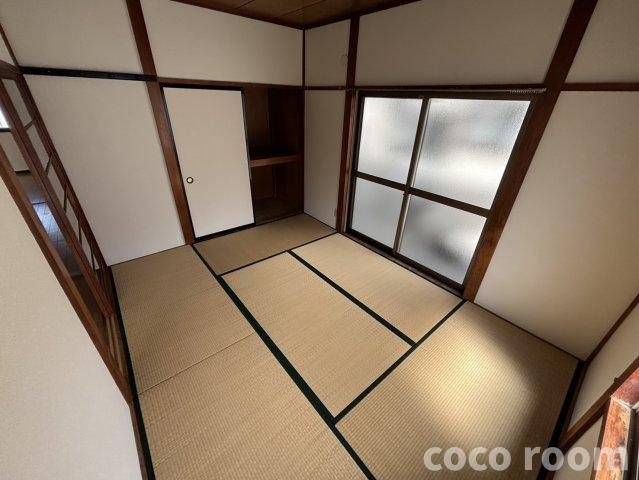 佐藤アパートの和室